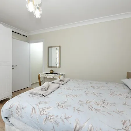 Space Suite 4 Istanbul